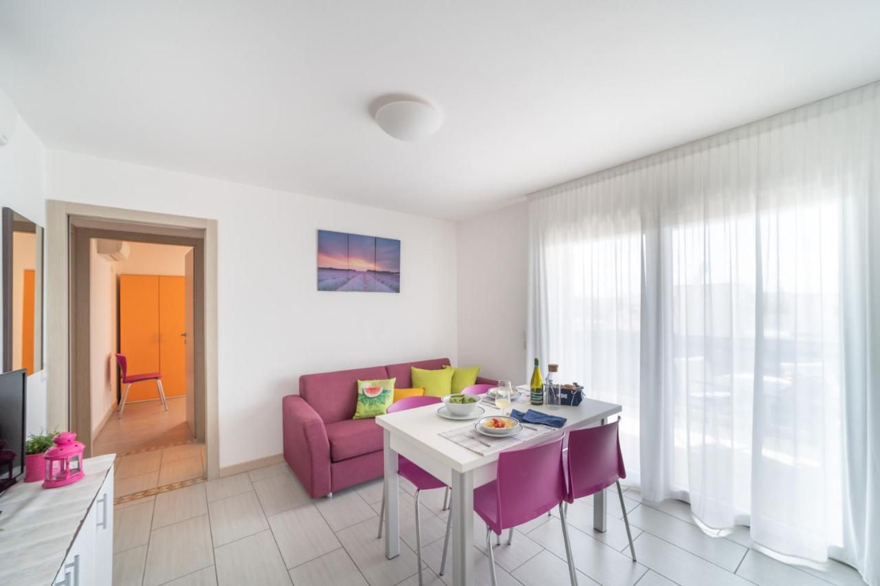 Residenza Monica Apartment Lignano Sabbiadoro Exterior foto