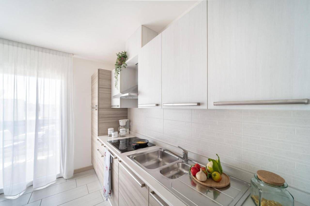 Residenza Monica Apartment Lignano Sabbiadoro Exterior foto