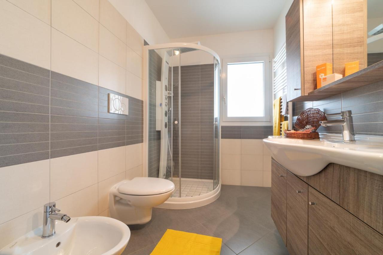 Residenza Monica Apartment Lignano Sabbiadoro Exterior foto