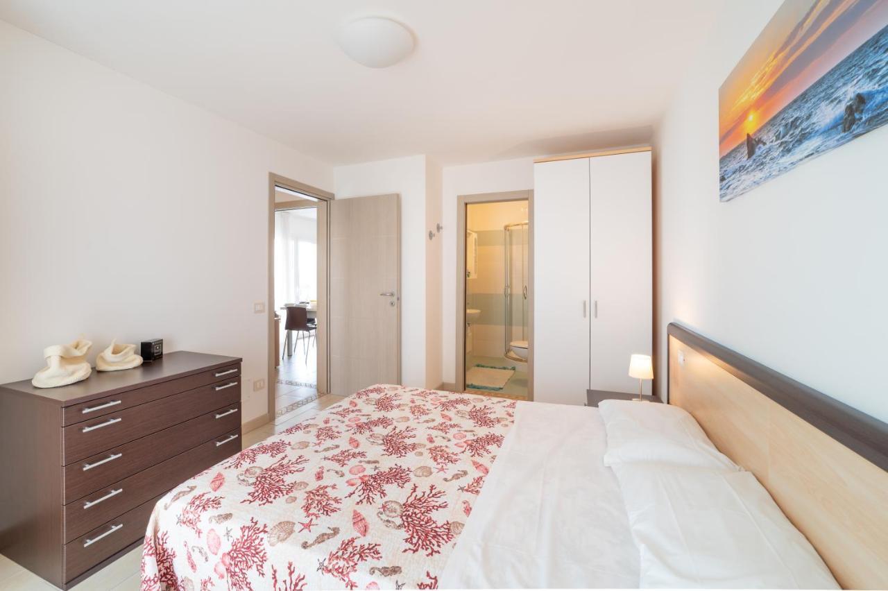 Residenza Monica Apartment Lignano Sabbiadoro Exterior foto