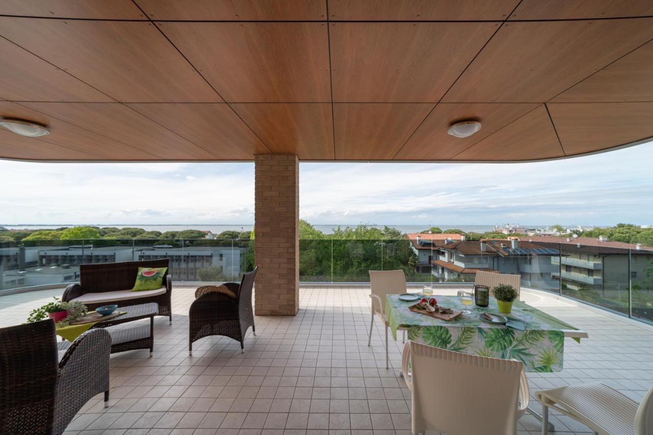 Residenza Monica Apartment Lignano Sabbiadoro Exterior foto