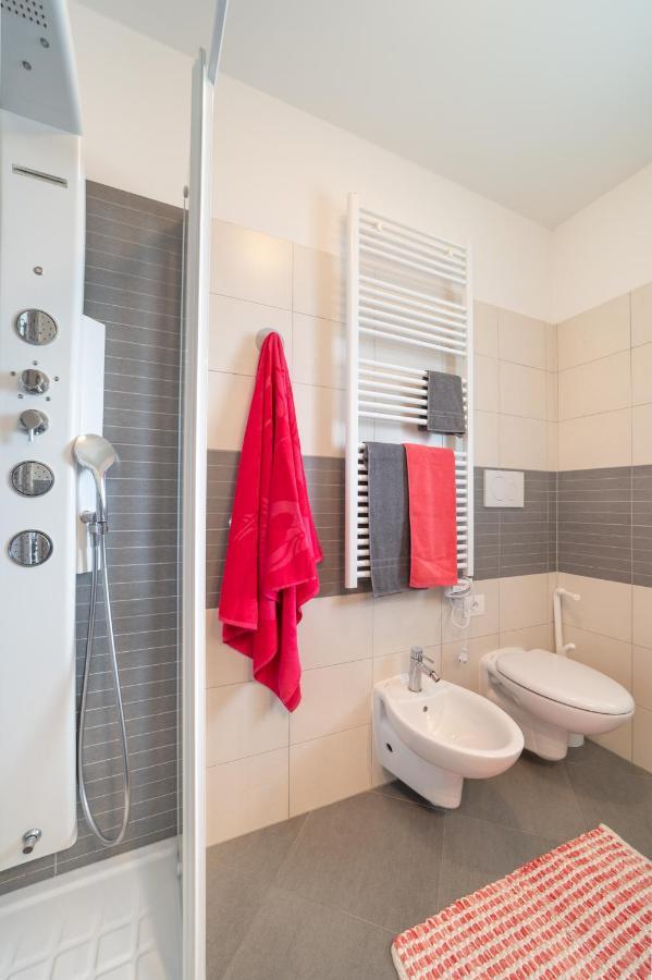 Residenza Monica Apartment Lignano Sabbiadoro Exterior foto